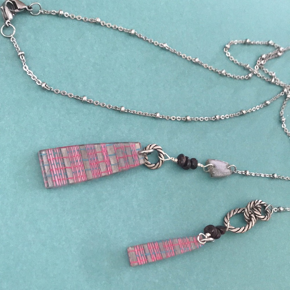 Color by Amber LARIAT NECKLACE
